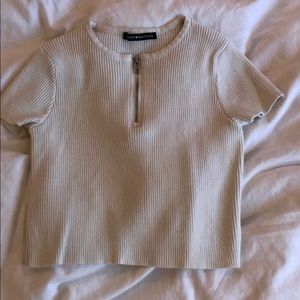 white brandy melville crop too